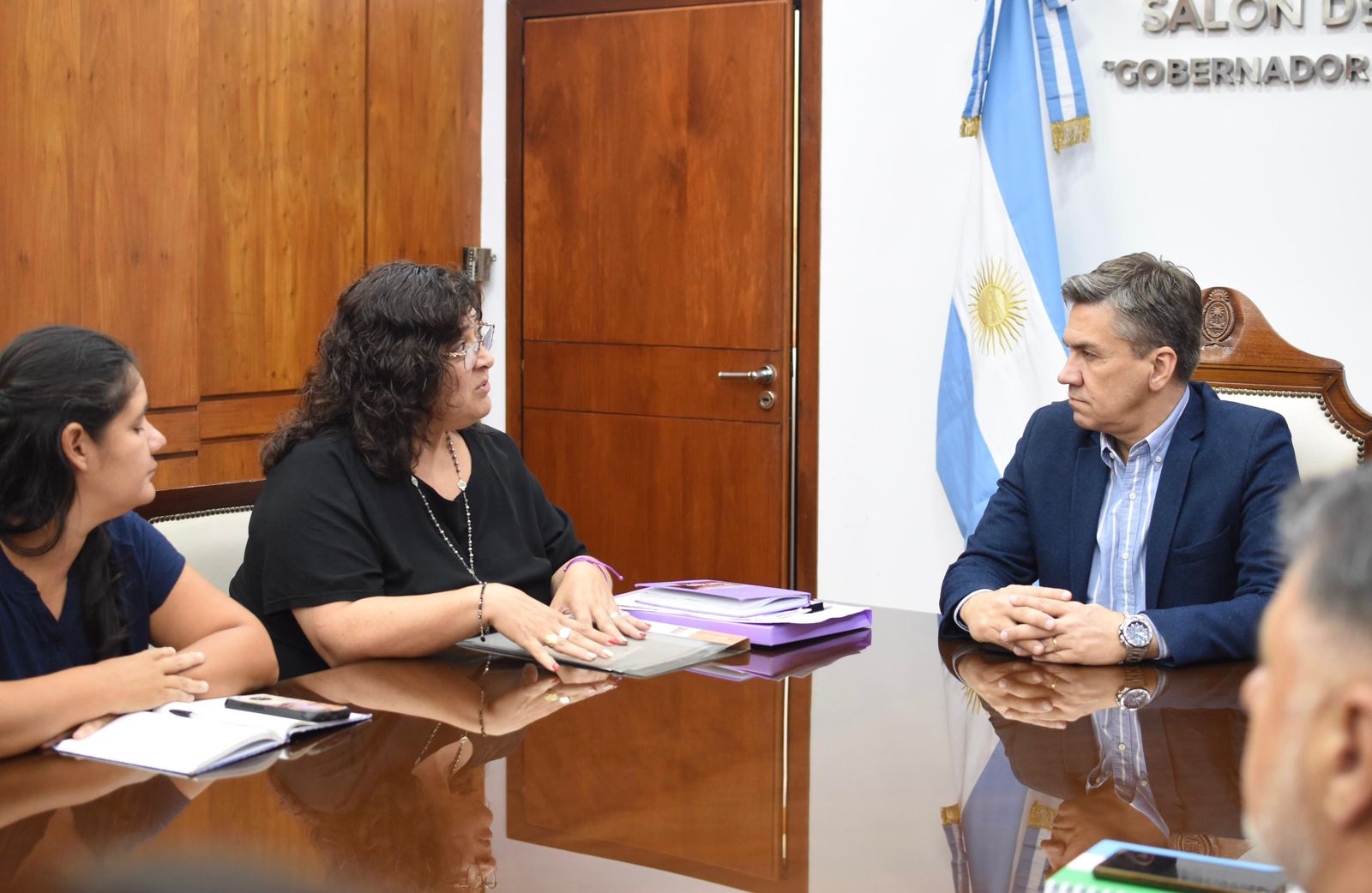 El GOBIERNO ARTICULA POLÍTICAS DE GÉNERO CON LOS DEMÁS PODERES