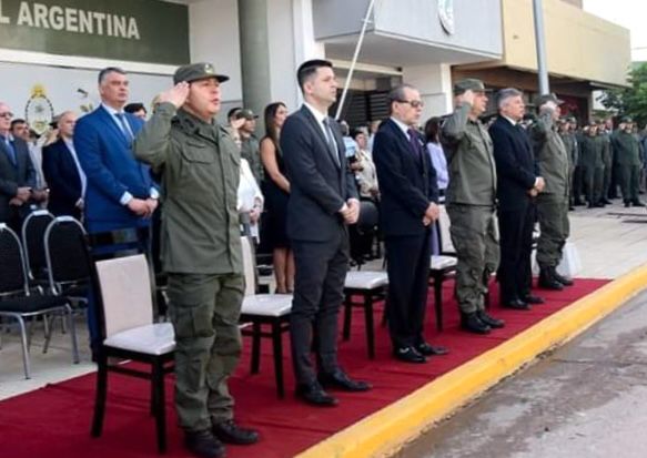 EL MINISTRO DE SEGURIDAD ACOMPAÑÓ LA ASUNCIÓN DEL NUEVO JEFE DE LA REGION VIII DE GENDARMERÍA NACIONAL