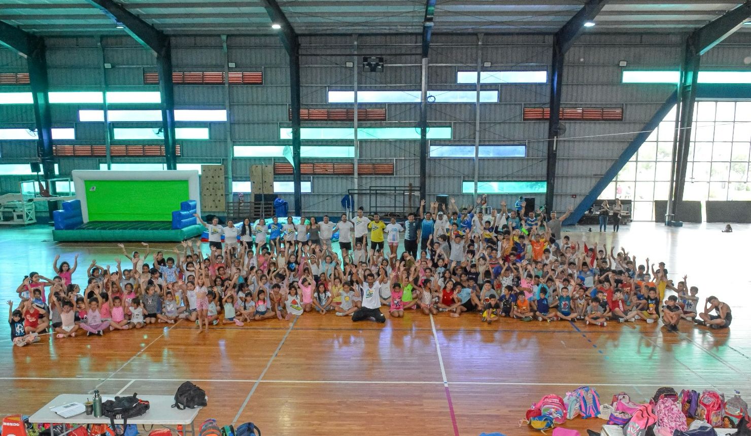 COMENZÓ EL SEGUNDO TURNO DE LA COLONIA DE VACACIONES EN EL POLIDEPORTIVO JAIME ZAPATA