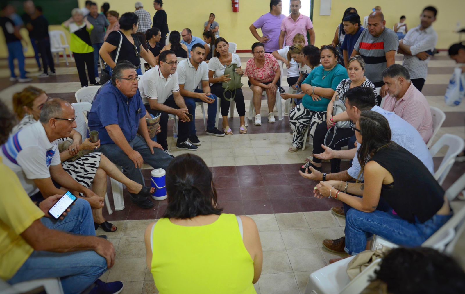 VILLA ÁNGELA: FUNCIONARIOS DEL GOBIERNO PROVINCIAL ATENDIERON DEMANDAS DE VECINOS E INSTITUCIONES