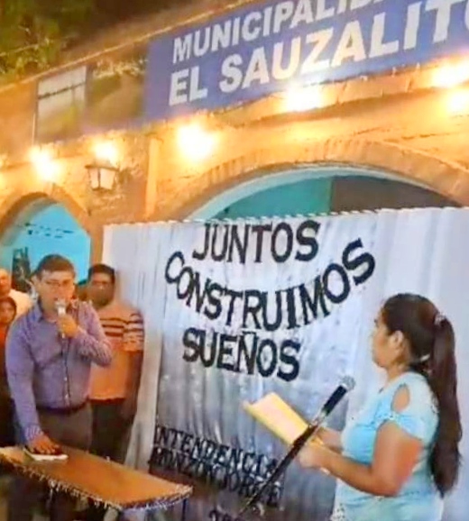 Insólito, el Intendente de El Sauzalito se adhirió al Paro.