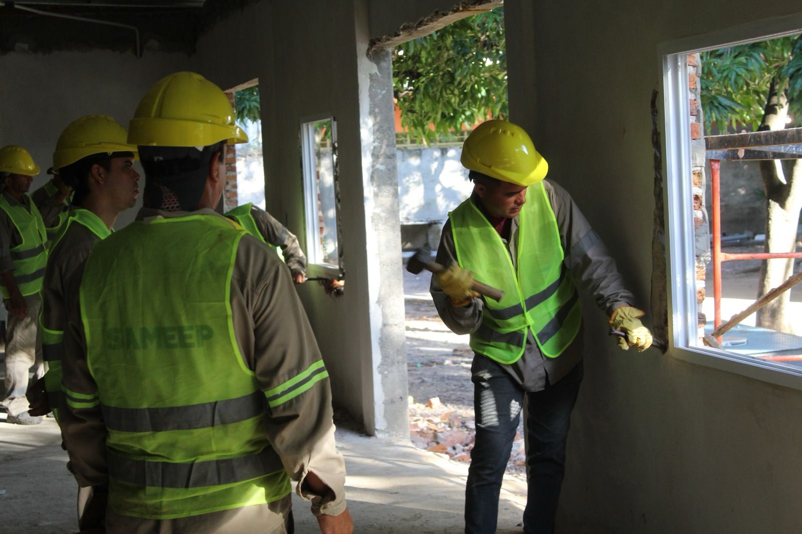 POR SEGURIDAD, SAMEEP DEMOLIÓ LAS OFICINAS DEL POZO 5