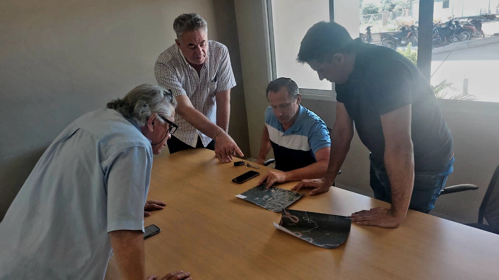 LA APA Y VIALIDAD PROVINCIAL COORDINARON TRABAJOS EN DEFENSA DEL RÍO BERMEJO
