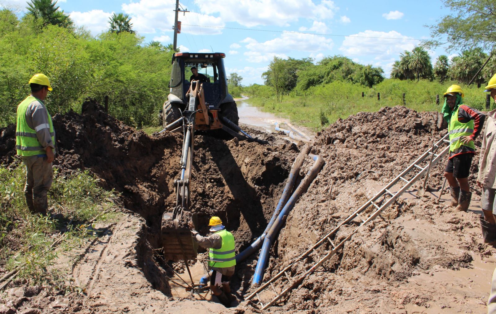 SAMEEP SE ENCUENTRA REPARANDO CAÑERÍA DEL ACUEDUCTO NORTE, EN RESISTENCIA 