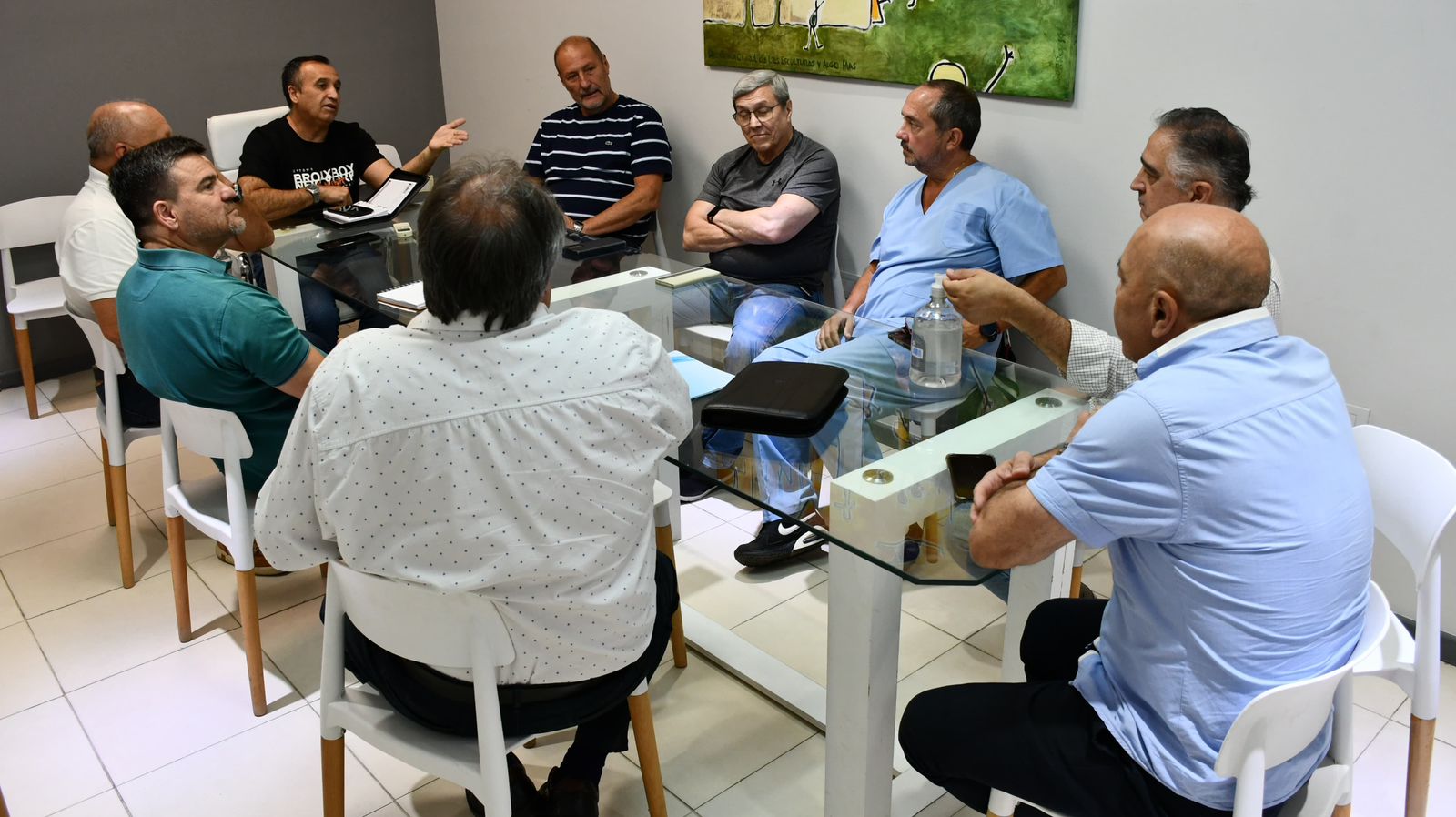 EL MINISTRO RODRÍGUEZ RECIBIÓ A LAS ENTIDADES GREMIALES MÉDICAS DE LA PROVINCIA