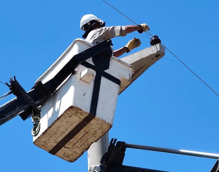 DEMANDA EXTREMA Y UN INCENDIO RURAL GENERARON COLAPSOS EN LA RED ELÉCTRICA DEL LITORAL Y EL NORTE ARGENTINO