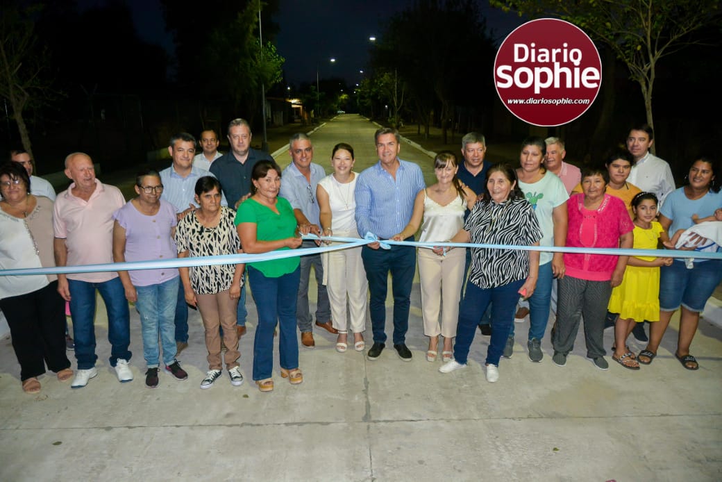 MÁS CONECTIVIDAD Y DESARROLLO PARA GANCEDO: SE INAUGURARON CUADRAS DE PAVIMENTO URBANO E ILUMINACIÓN