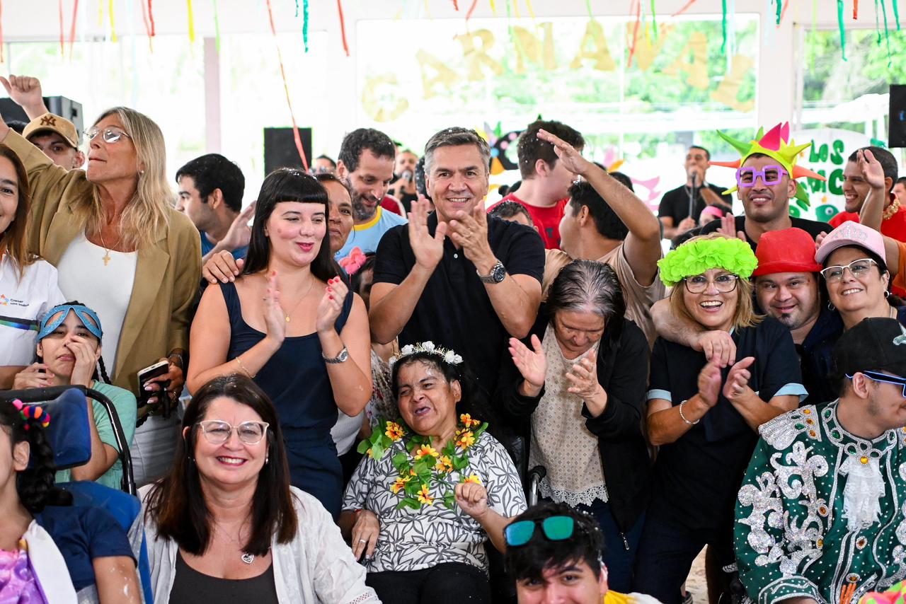 EL GOBERNADOR ZDERO ACOMPAÑÓ LA ACTIVIDAD RECREATIVA PARA PERSONAS CON DISCAPACIDAD EN EL IAD