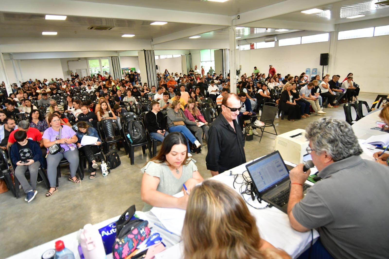 MÁS DE 2400 DOCENTES TITULARIZARON EN ESCUELAS PRIMARIAS DE TODA LA PROVINCIA, A TRAVÉS DE LOS CONCURSOS