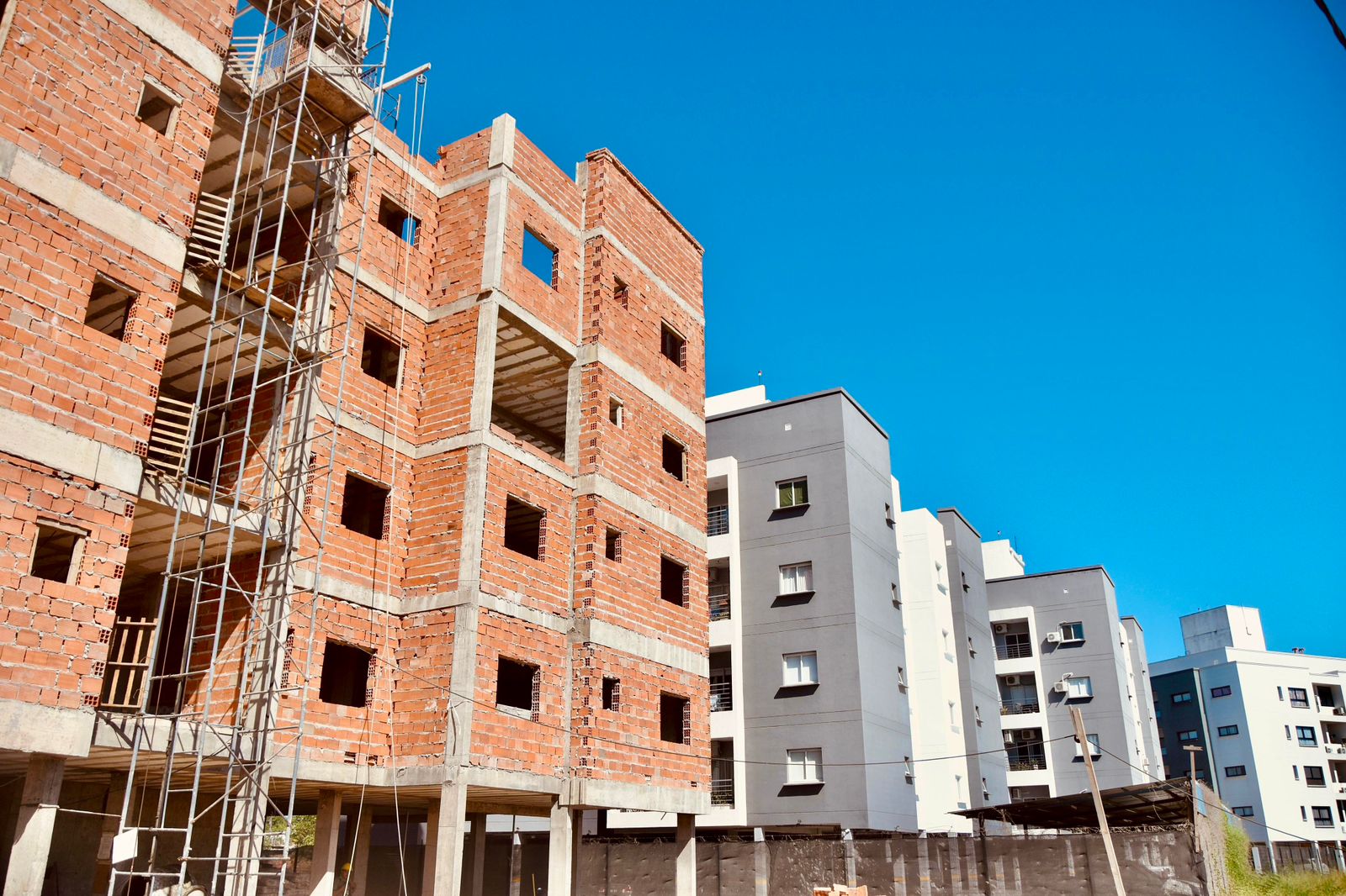 AVANZA EL EDIFICIO PIACENTINI: 24 FAMILIAS MÁS, CERCA DE SU VIVIENDA PROPIA