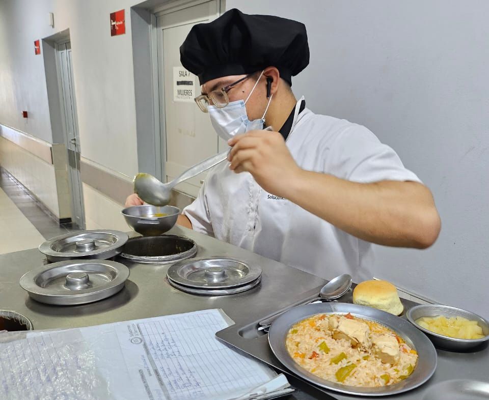 HOSPITAL DE CASTELLI CON NUEVO SERVICIO DE COMIDA