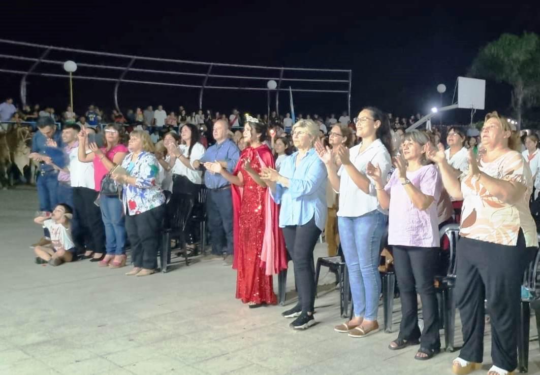EL GOBIERNO ACOMPAÑÓ EL ACTO ANIVERSARIO DE TACO POZO