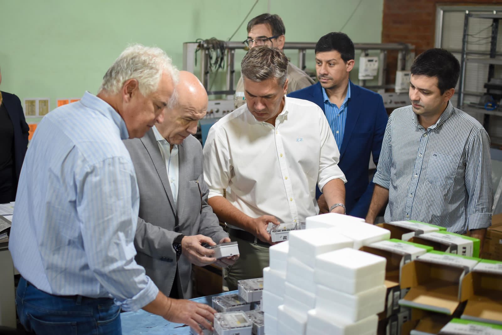 EL GOBIERNO PROVINCIAL INCORPORÓ TRANSFORMADORES Y MEDIDORES PARA MEJORAR LA PRESTACIÓN DEL SERVICIO ELÉCTRICO