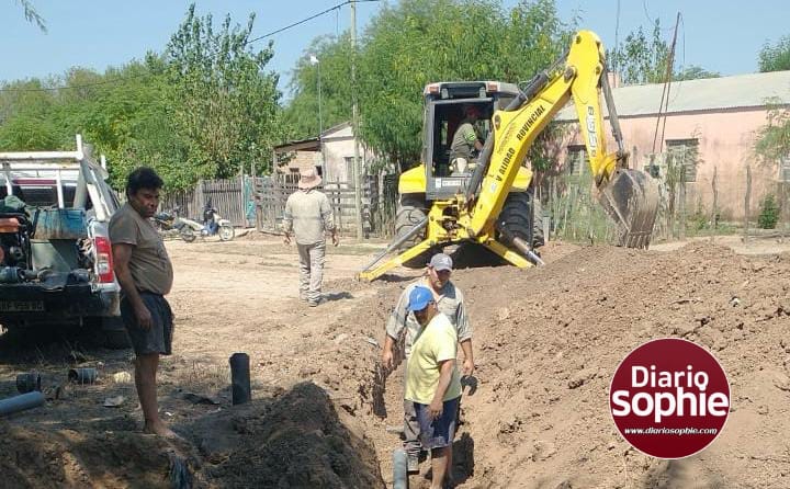 VILLA RÍO BERMEJITO: SAMEEP AMPLÍA EL SERVICIO Y EJECUTA ACCIONES PARA MEJORAR EL CAUDAL DE AGUA POTABLE
