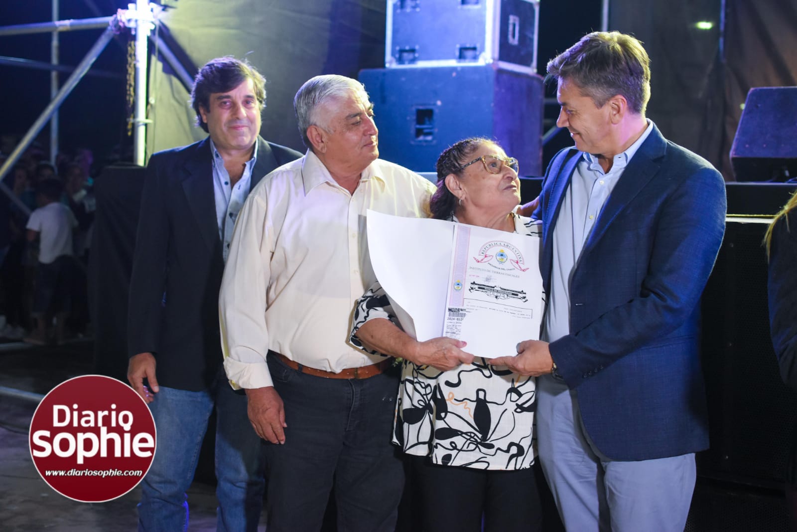EL GOBERNADOR ZDERO ACOMPAÑÓ EL ANIVERSARIO 90 DE TACO POZO
