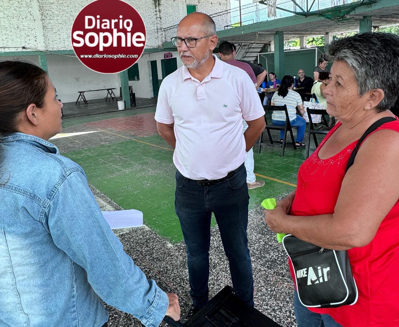 EL INSTITUTO DE VIVIENDA BRINDÓ ATENCIÓN A LOS VECINOS DE LA LEONESA Y LAS PALMAS