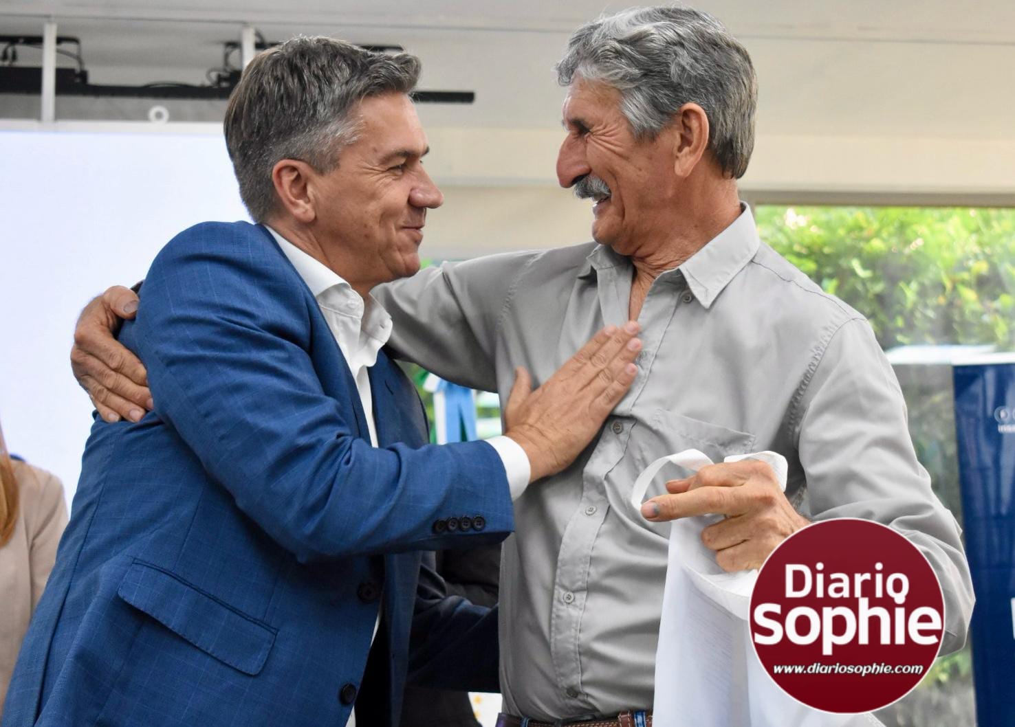 INSSSEP: EL GOBERNADOR ZDERO Y DUMRAUF ENTREGARON ELEMENTOS E INSUMOS ORTOPÉDICOS PARA MEJORAR LA CALIDAD DE VIDA DE AFILIADOS