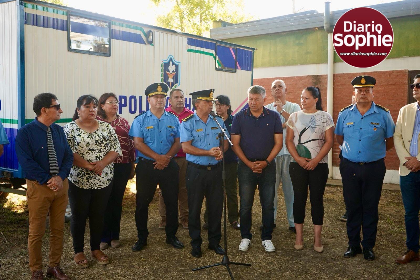 SEGURIDAD: EL GOBIERNO PROVINCIAL INSTALÓ UNA CASILLA POLICIAL Y ENTREGÓ MÓVILES EN BARRANQUERAS