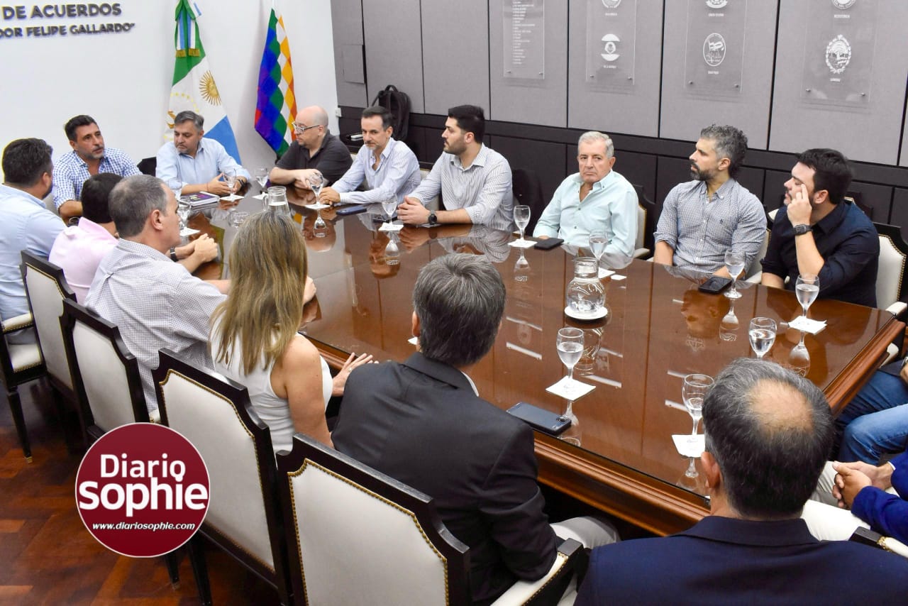 CÁMARAS Y ENTIDADES DEL SECTOR ECONÓMICO RESPALDARON LA BAJA DE IMPUESTOS ANUNCIADAS POR EL GOBERNADOR ZDERO
