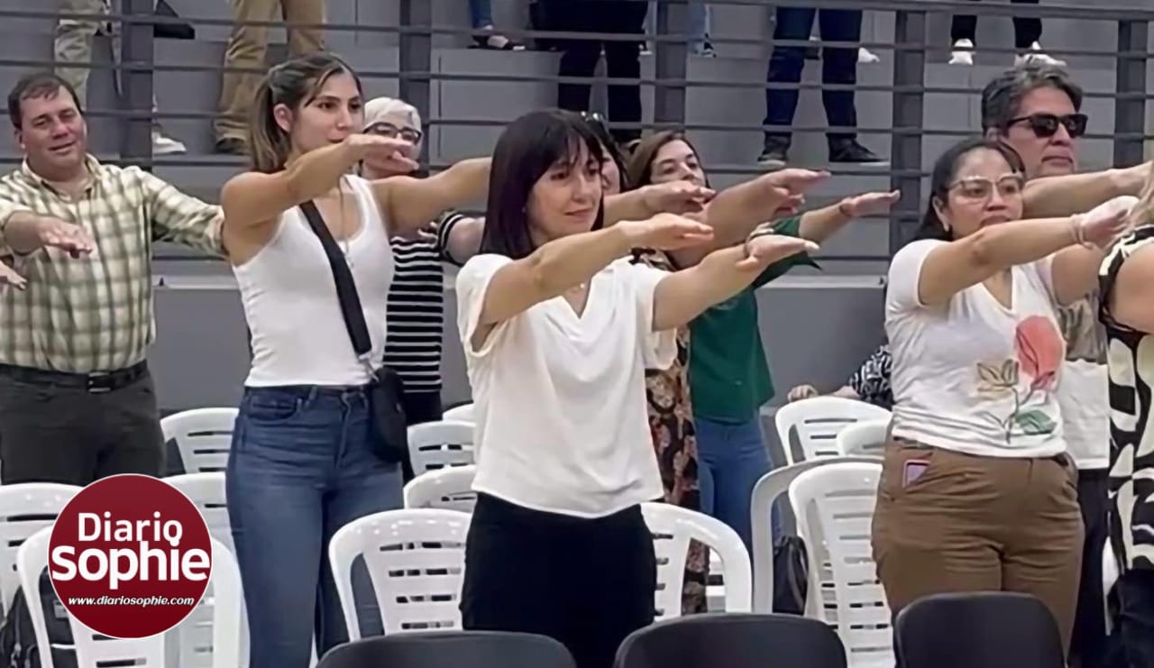 RED APRENDE: CUATRO JORNADAS INTENSAS DE FORMACIÓN DOCENTE PARA FORTALECER EL LIDERAZGO E INNOVACIÓN EDUCATIVA