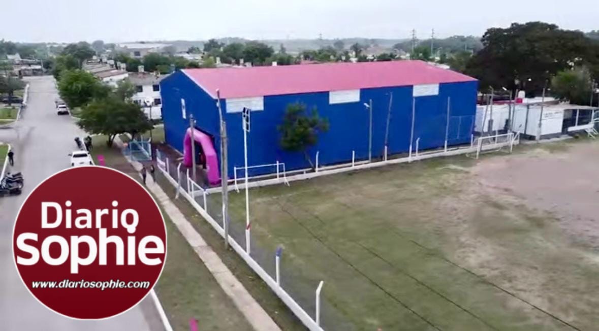 EL GOBERNADOR ZDERO INAUGURÓ EL MICROESTADIO DEL CLUB SOCIAL Y DEPORTIVO BARRIO UPCP