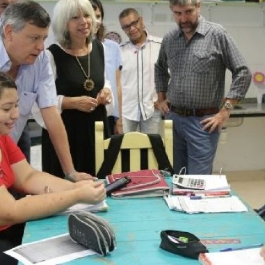 Peppo visitó el Centro Educativo Terapéutico “Los Girasoles”
