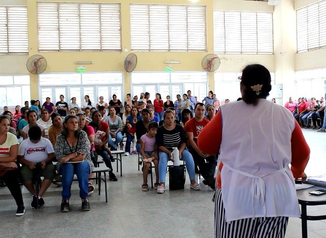 Reunión Informativa en la EEP N° 887 - Comedor Escolar, Paros Docentes y Comisión Cooperadora 