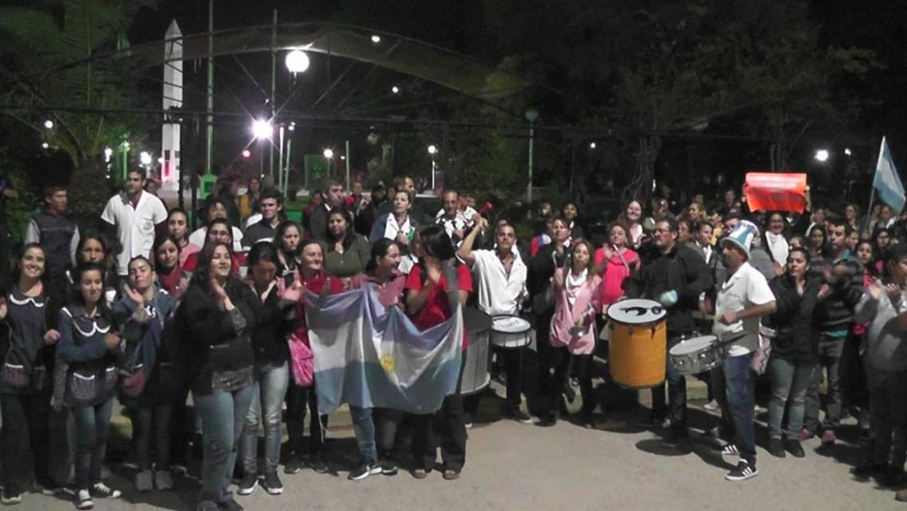 EL IES RENÉ FAVALORO CONVOCA A UNA NUEVA MARCHA PARA MAÑANA JUEVES A LAS 08:00 HS.