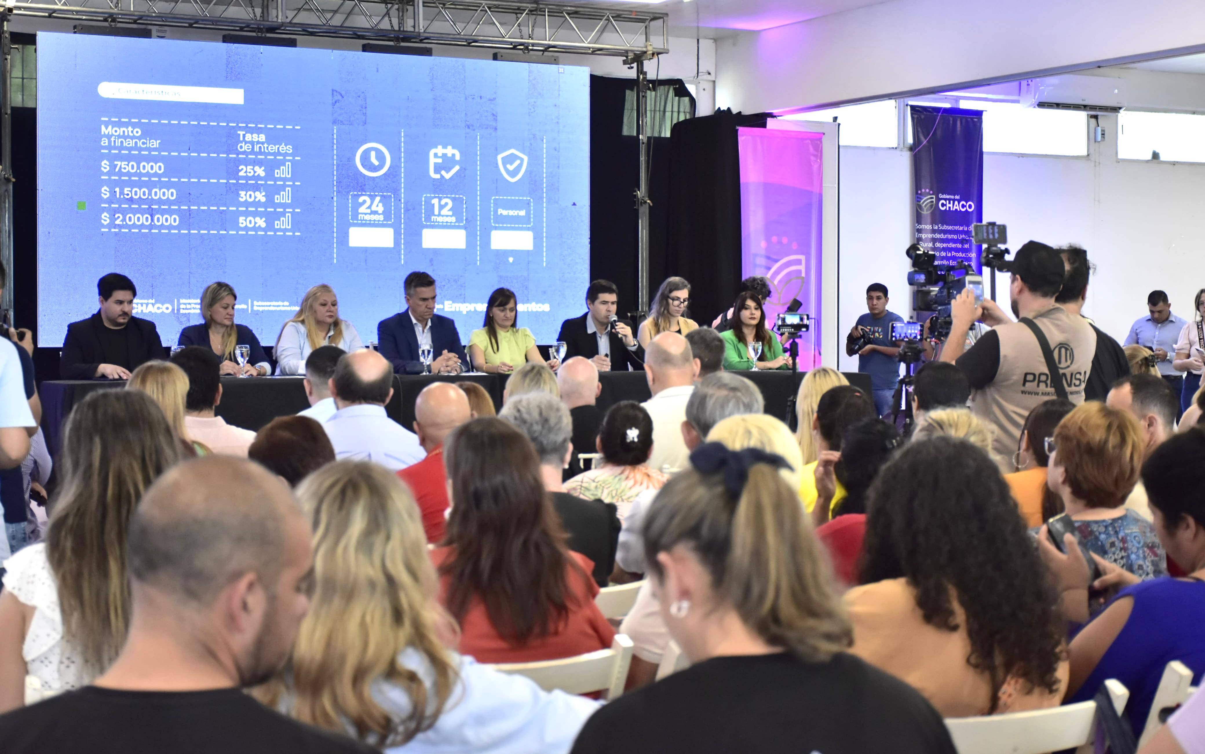 DÍA DEL EMPRENDEDOR CHAQUEÑO: EL GOBERNADOR LANZÓ 