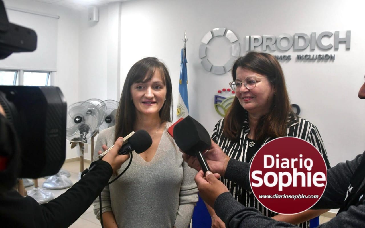 ENTREGA DE MÁS AYUDAS TÉCNICAS A PERSONAS CON DISCAPACIDAD: “TENEMOS EL OBJETIVO DE ACOMPAÑAR A QUIENES LO NECESITEN” DIJO LA VICEGOBERNADORA SCHNEIDER