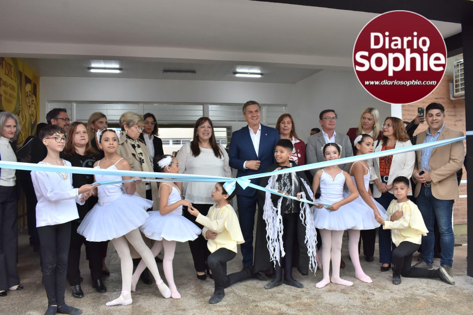 ZDERO INAUGURÓ EL EDIFICIO PROPIO DEL ISPEA EN RESISTENCIA