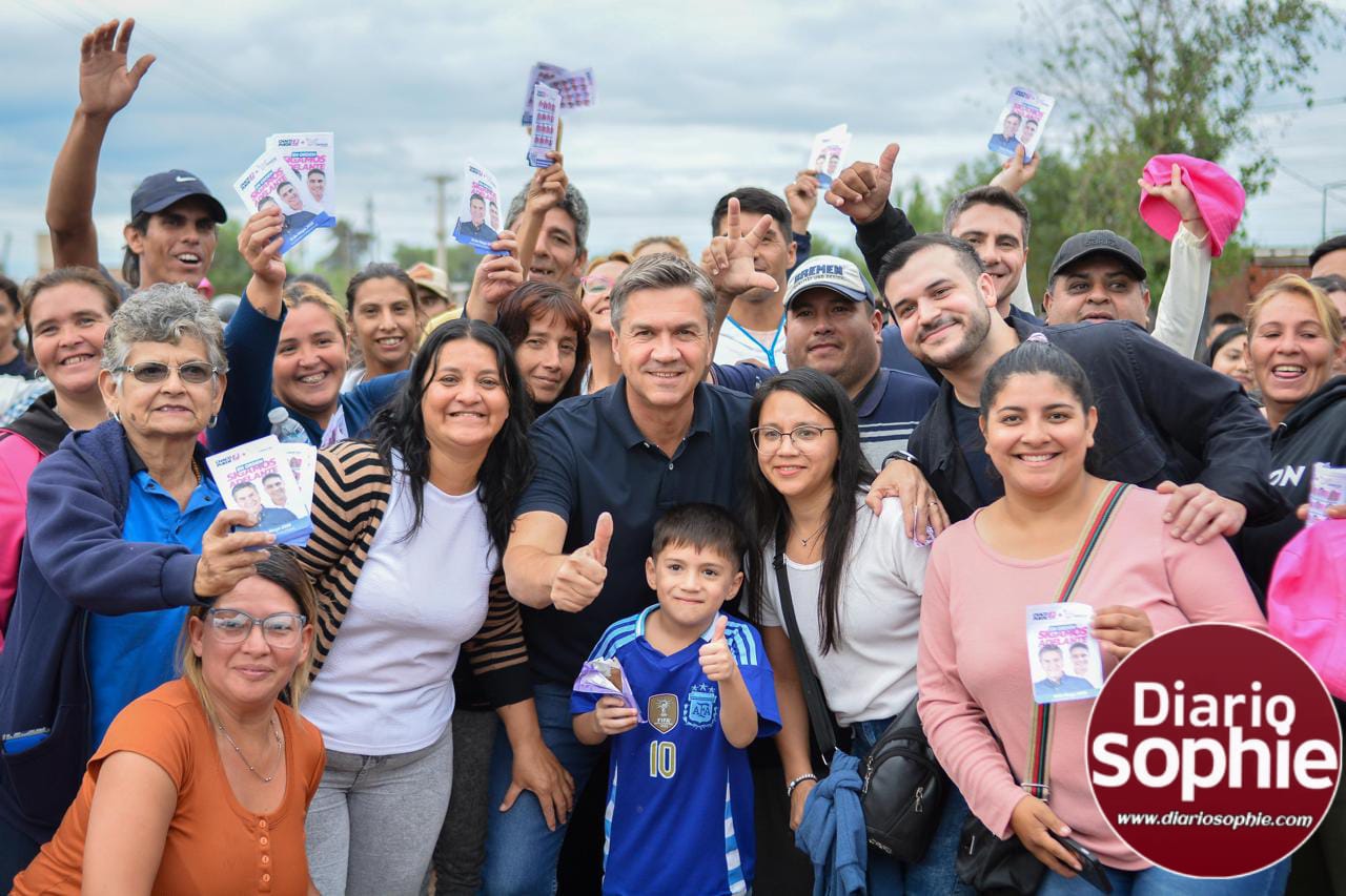 RESISTENCIA: CASA POR CASA, ZDERO JUNTO A SUS CANDIDATOS LLEVA LA PROPUESTA DE CAMBIO Y RENOVACIÓN DE “CHACO PUEDE + LA LIBERTAD AVANZA”