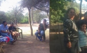 Pasacalles, Pegatinas, Carteles: Vivamos la Democracia