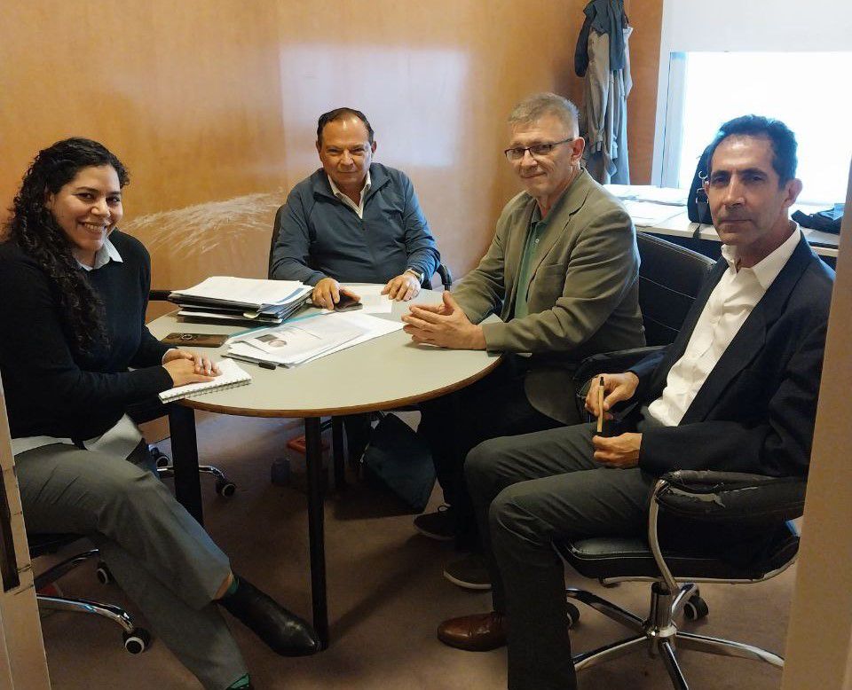 GESTIONES ANTE RECURSOS HÍDRICOS DE NACIÓN Y LA COREBE PARA FINANCIAR OBRAS EN EL CHACO