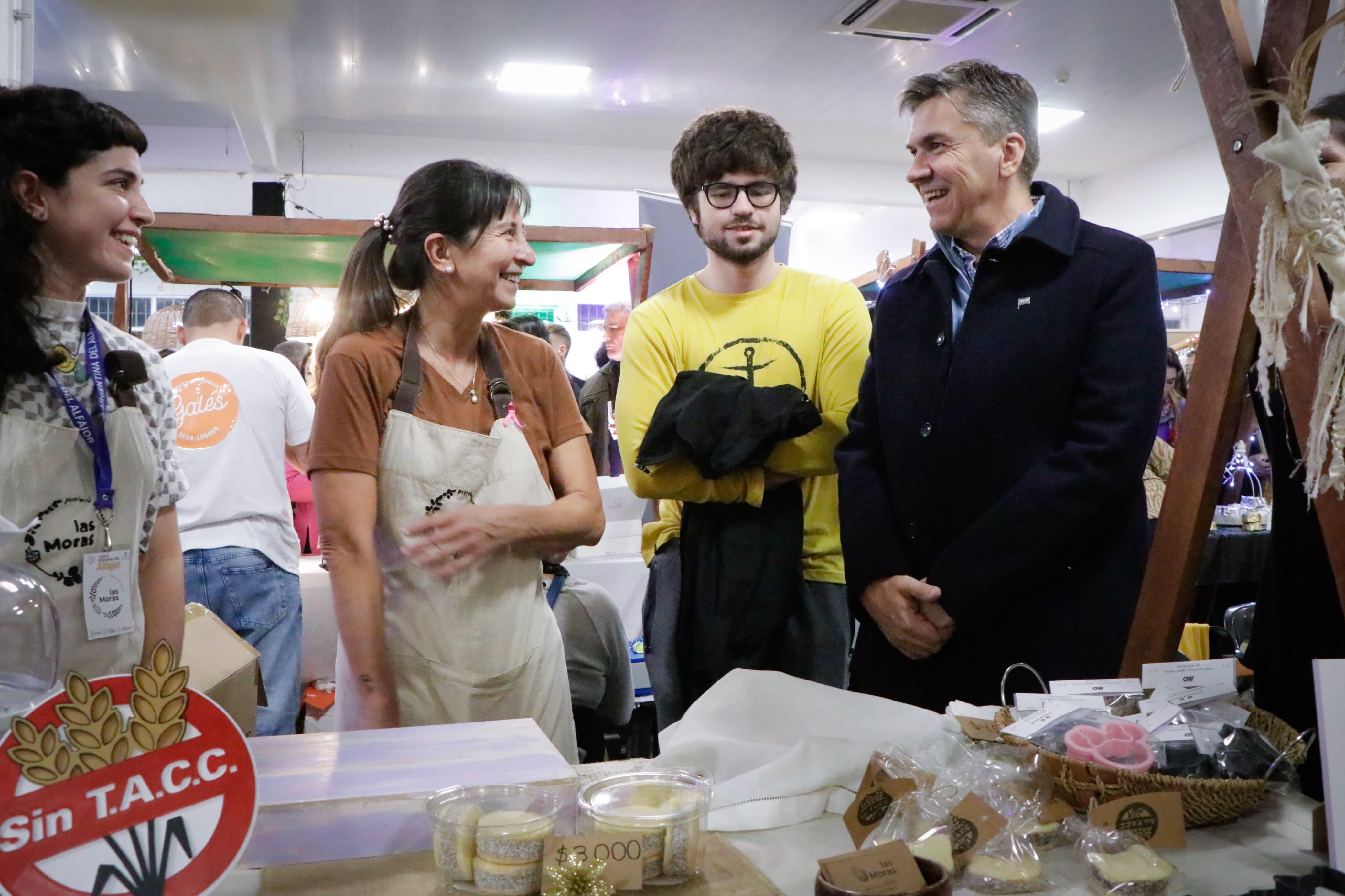 EL GOBERNADOR ESTUVO ESTE SÁBADO EN LA EXITOSA FIESTA REGIONAL DEL ALFAJOR
