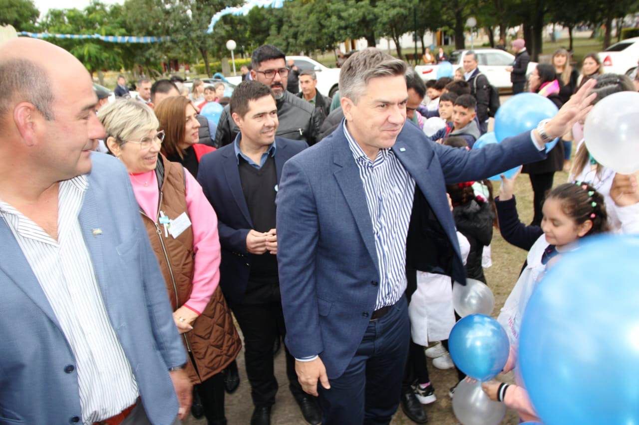 EL GOBERNADOR DESDE BASAIL LANZÓ EL PROGRAMA “SOMOS EDUCACIÓN EN TERRITORIO”