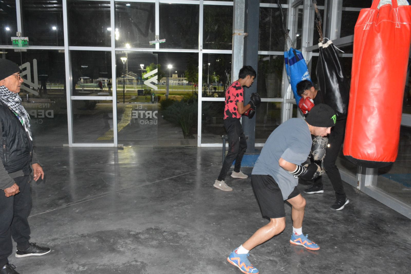 BOXEO GRATUITO EN EL POLIDEPORTIVO JAIME ZAPATA