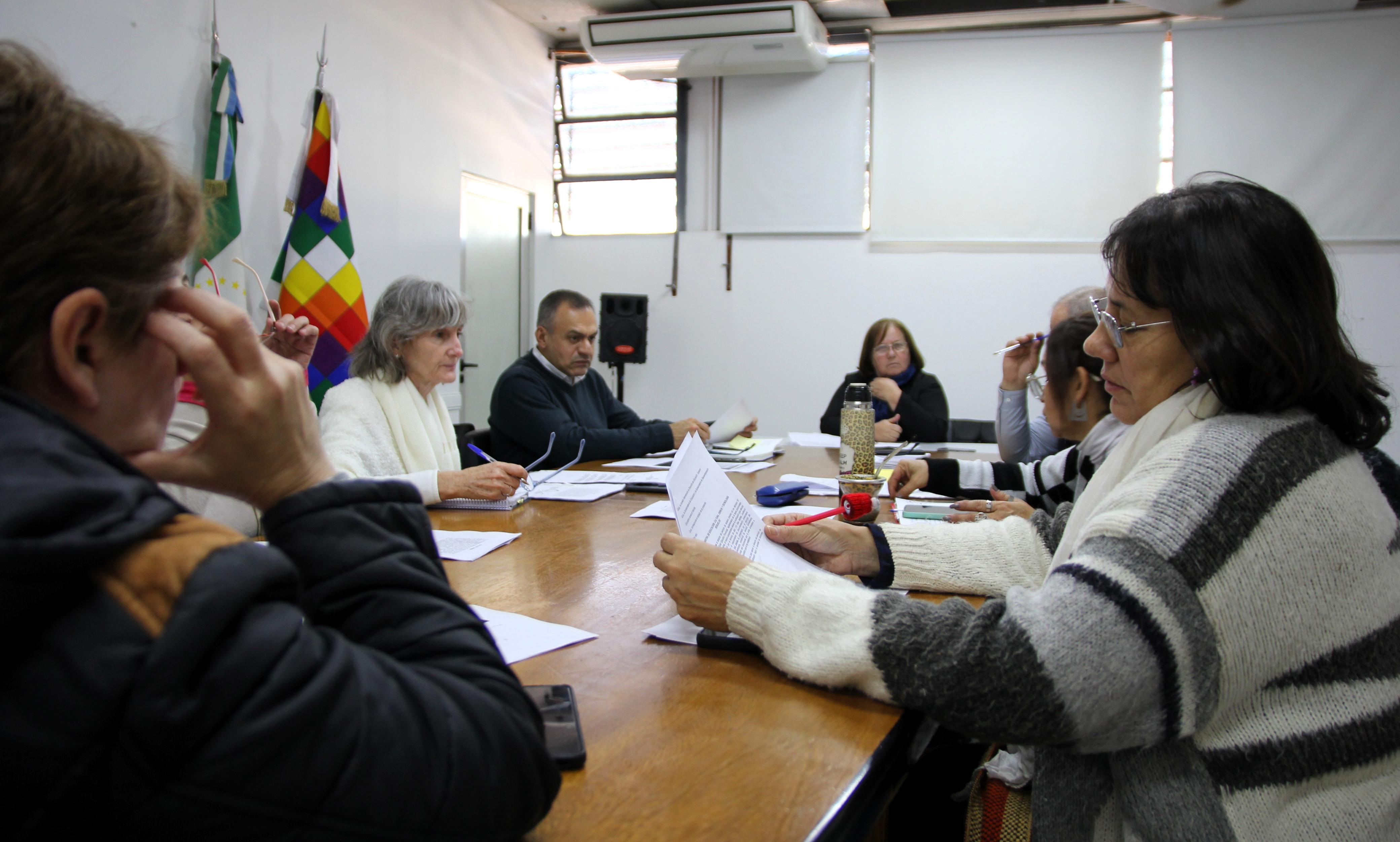 ESTABILIDAD LABORAL DOCENTE EN NIVEL SUPERIOR: AUTORIDADES EDUCATIVAS Y JUNTA DE CLASIFICACIÓN ANALIZARON AVANCES EN EL PROCESO