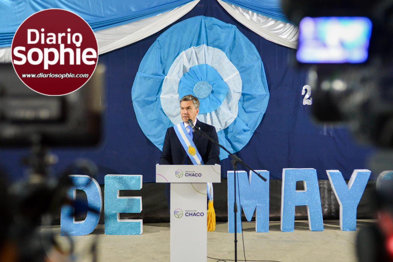 BASAIL: EL GOBERNADOR ZDERO ENCABEZÓ EL ACTO CENTRAL POR EL 215° ANIVERSARIO DE LA REVOLUCIÓN DE MAYO