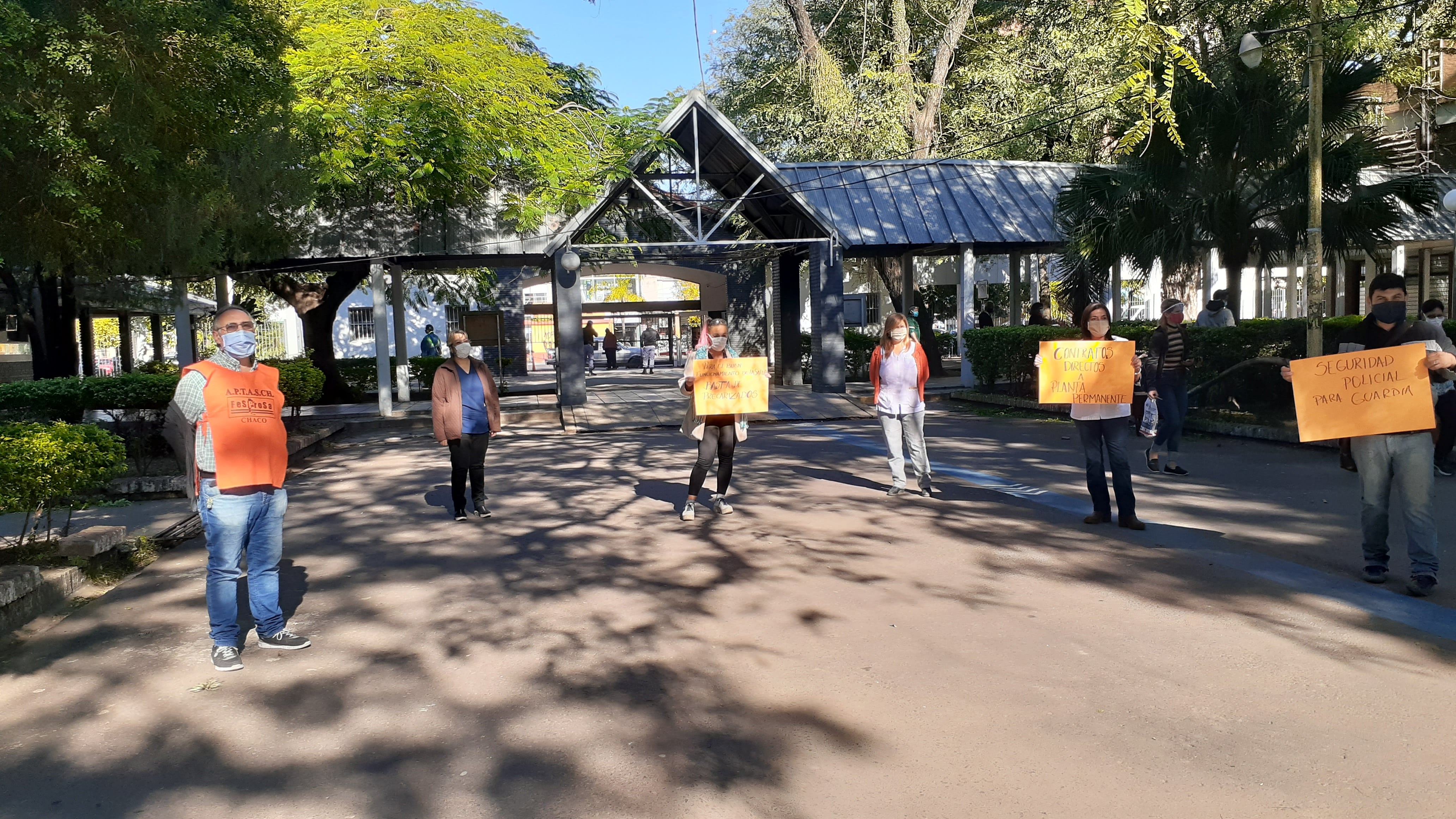 Capitanich anunció nuevo marco regulatorio y aumento de becas para residentes de Salud