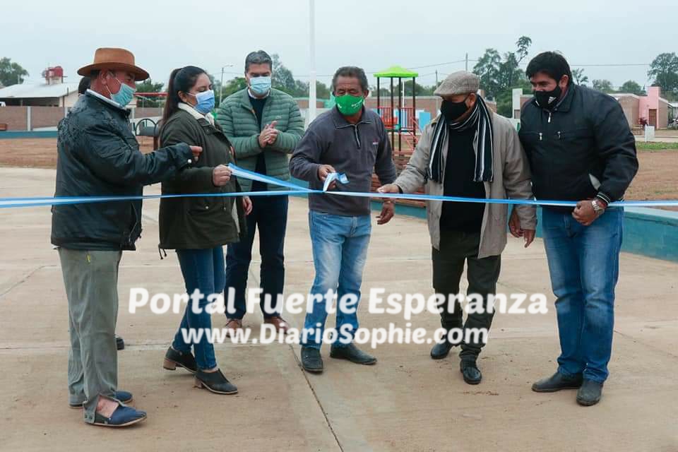 Fuerte Esperanza: Capitanich Inauguró Obras en la localidad.