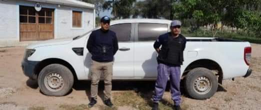 FUERTE ESPERANZA: RECUPERAN UNA CAMIONETA DEL ESTADO ENTREGADA EN COMODATO EN LA GESTIÓN ANTERIOR.