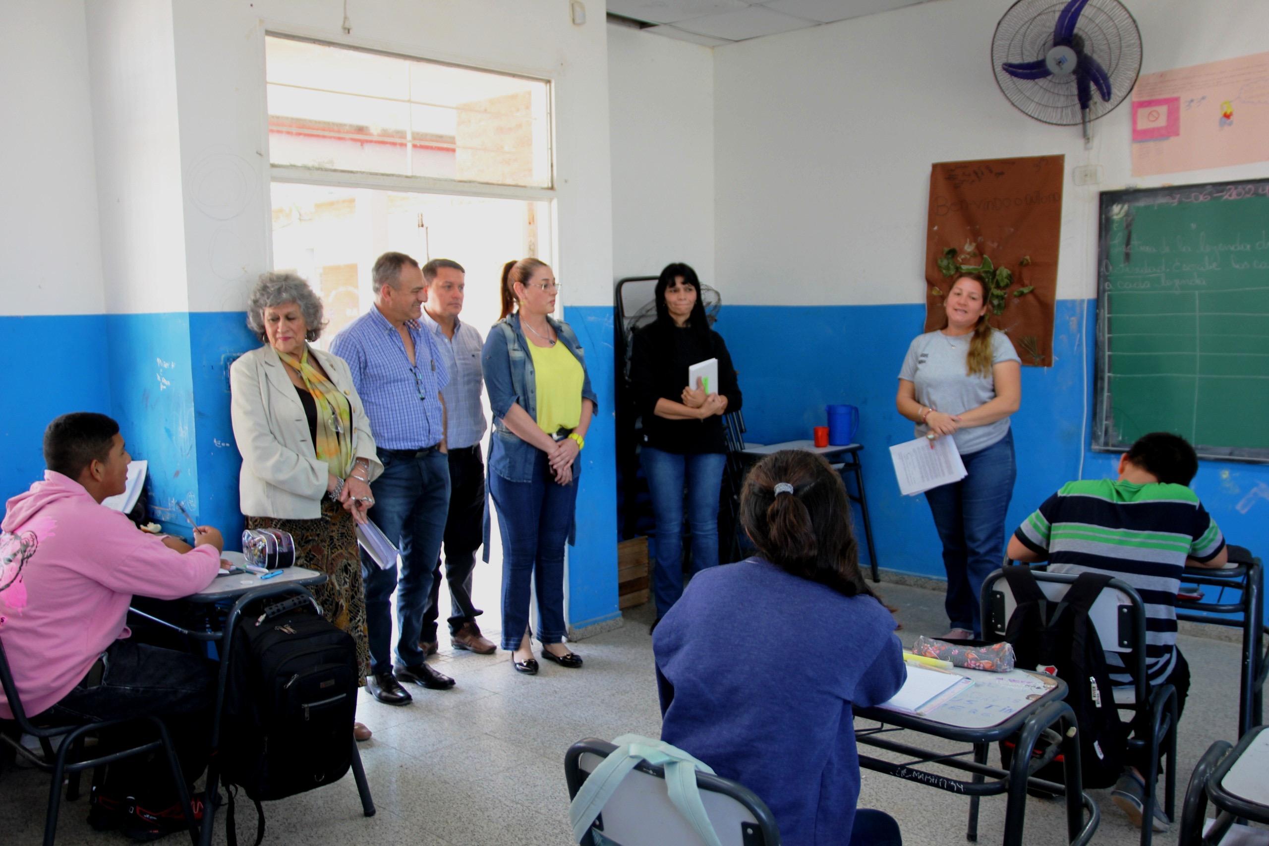 EDUCACIÓN REALIZA EL SEGUIMIENTO Y MONITOREO A LAS ESCUELAS PÚBLICAS DE GESTIÓN  SOCIAL
