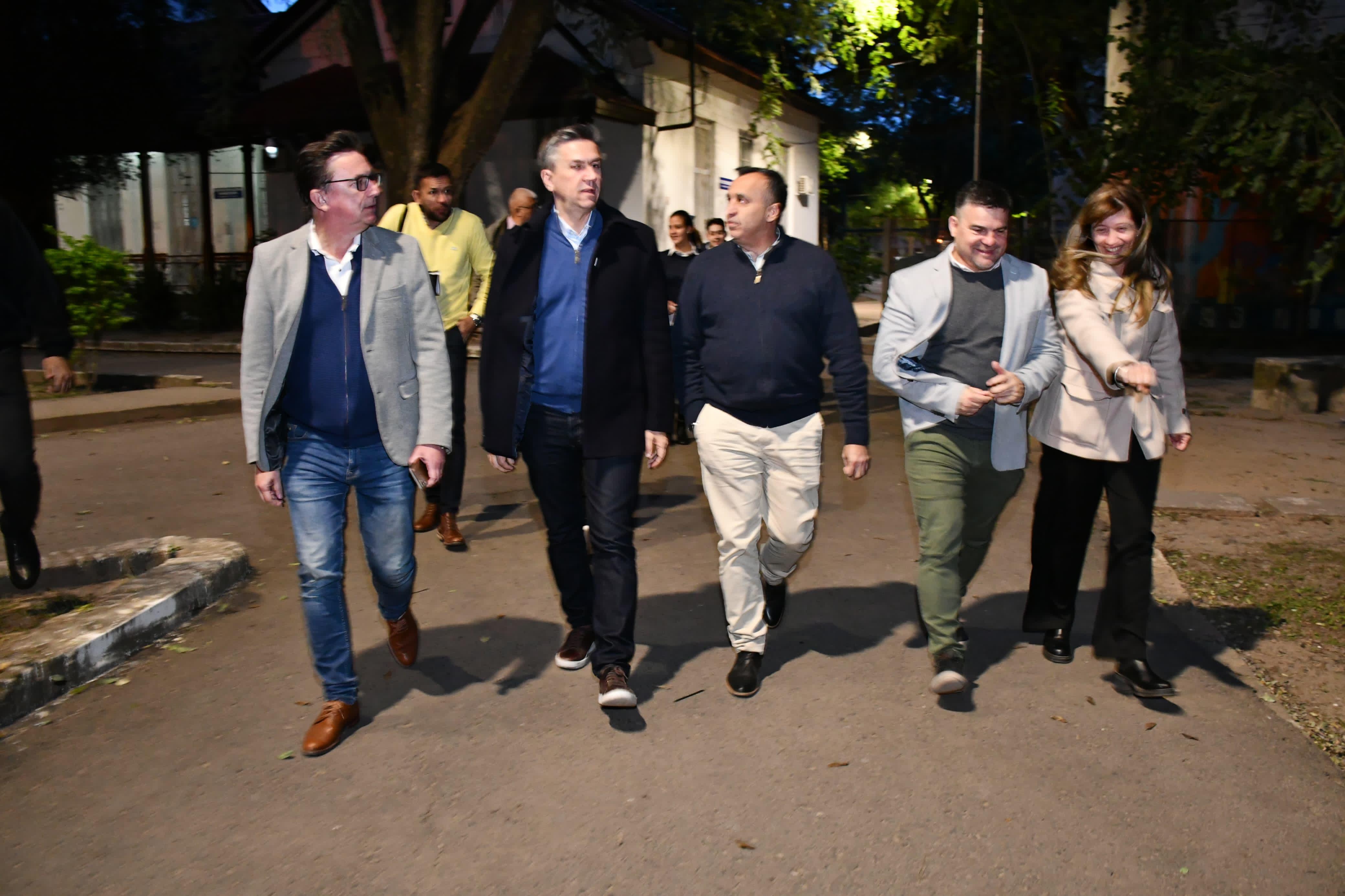 EL GOBERNADOR ZDERO ACOMPAÑÓ LA ENTREGA DE ECÓGRAFOS PARA FORTALECER EL SISTEMA DE SALUD PROVINCIAL