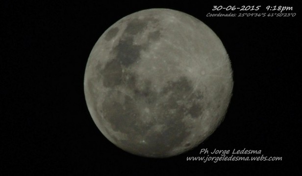 La Luna Vista desde el Corazón del Impenetrable