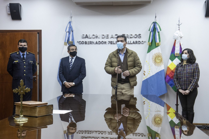 Capitanich tomó juramento a la nueva cúpula policial: “Vamos a fortalecer el sistema de seguridad con perspectiva democrática”
