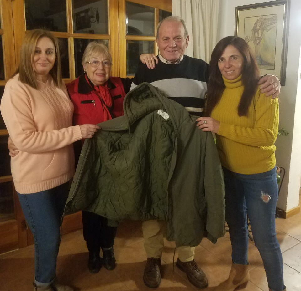 Recuperó su campera 38 años después de Malvinas: 