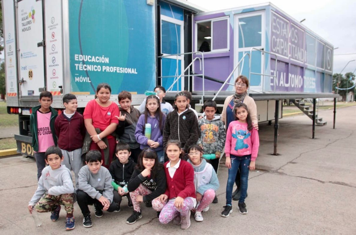 PROMOCIÓN DE LA LECTURA, ROBÓTICA, MECÁNICA, ARTE  Y VIDEOJUEGOS, LAS PROPUESTAS DEL MINISTERIO DE EDUCACIÓN DURANTE LA BIENAL