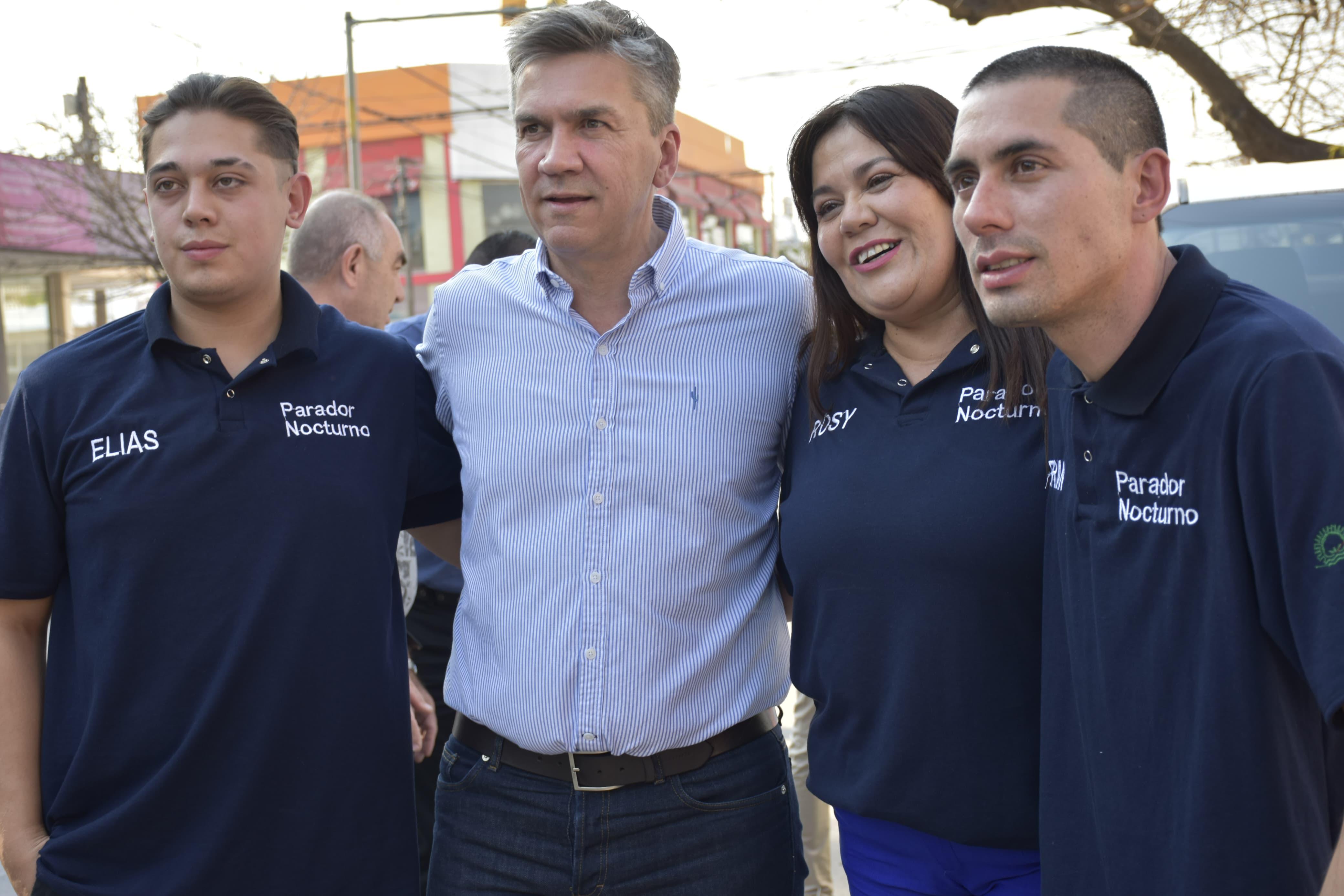 SÁENZ PEÑA: EL GOBERNADOR ZDERO INAUGURÓ EL PRIMER PARADOR NOCTURNO Y UN PASEO PARA ADULTOS MAYORES