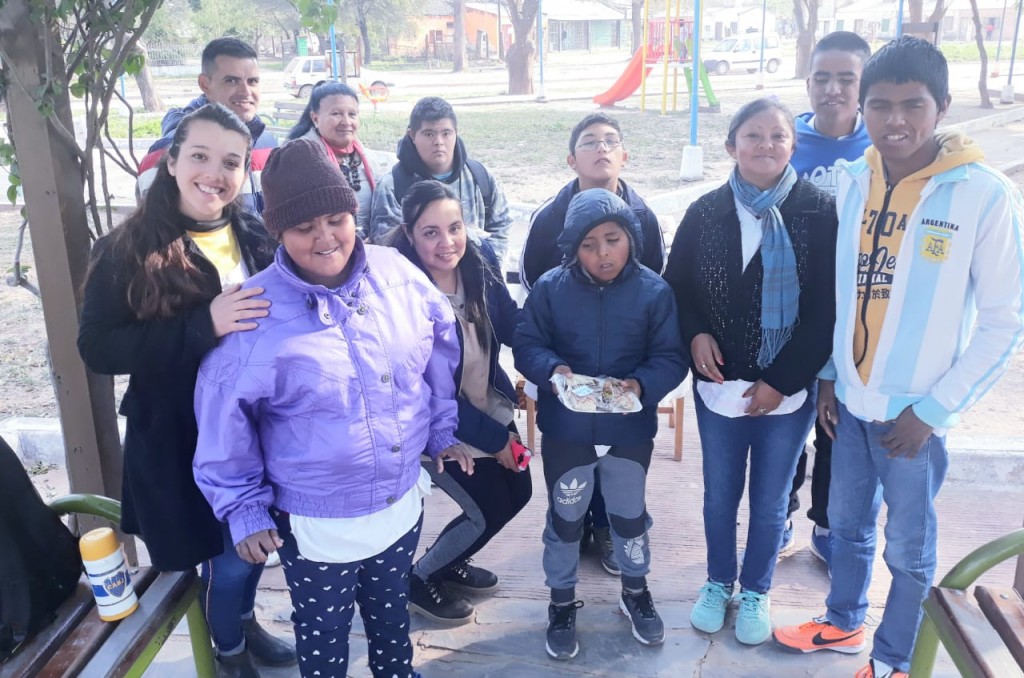 La Escuela de Educación Especial N° 49 Realizó Ventas de Panificados 